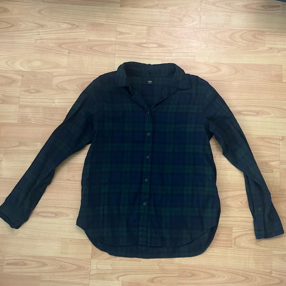 EUC Women’s Plaid / Tartan Flannel Button Up Shirt